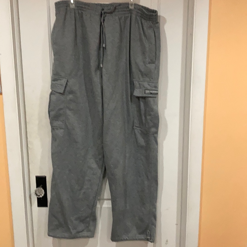 Brand new never worn sweatpants.